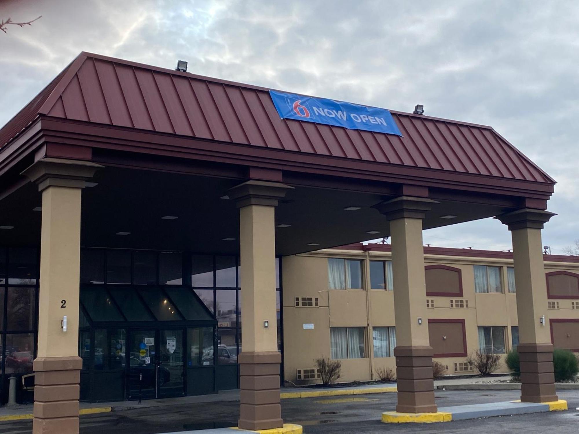 Motel 6 Rochester - Airport Экстерьер фото